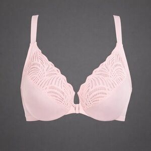 Elegant Lace Underwire Bra in Light Pink
